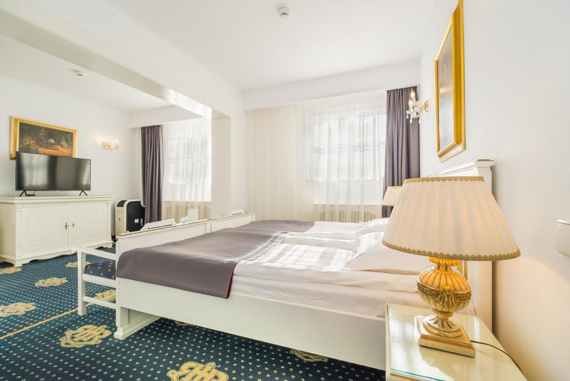 Hotel Imparatul Romanilor Hotel & Spa Sibiu Ruang foto